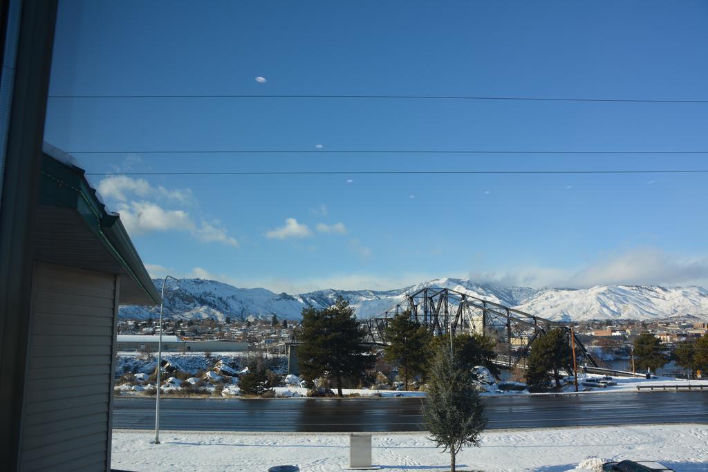 Cedars Inn Wenatchee Exterior foto