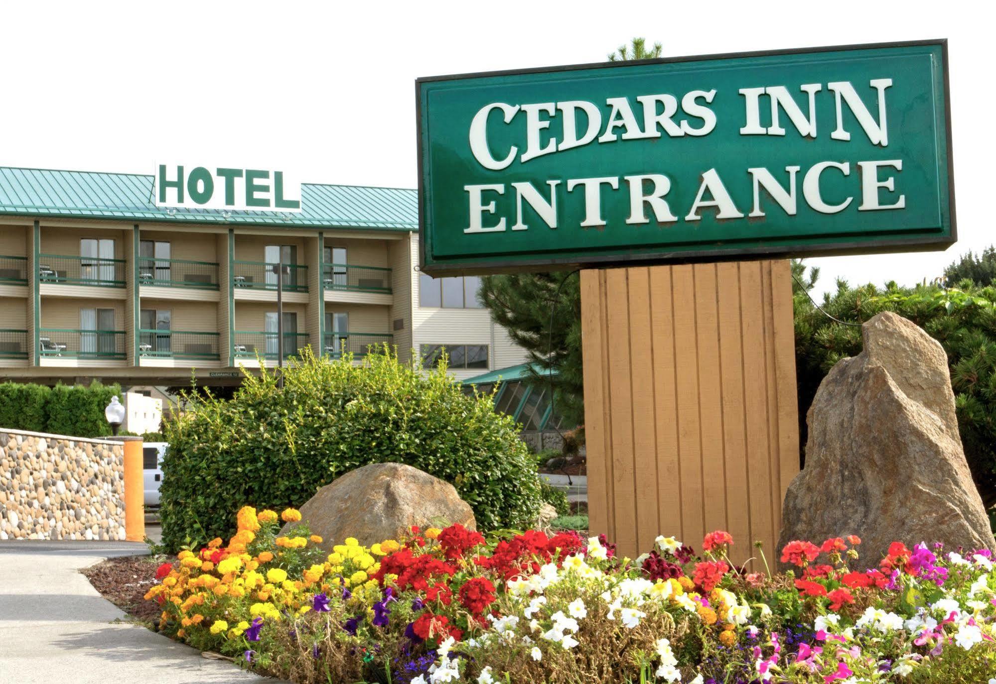 Cedars Inn Wenatchee Exterior foto